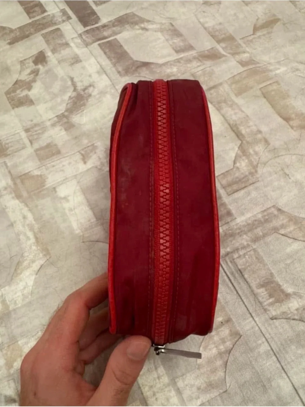 Gucci Red Leather Logo Cosmetic Pouch Interior Tag